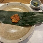 鉄板焼 いちか - ウニの笹蒸し