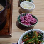 食堂ちある - 小鉢ですぅぅぅ