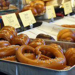 NEVL - 陳列されたパン