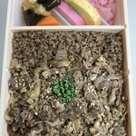 駅弁屋 祭 - 牛肉どまん中