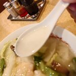 中華料理福臨門 - ■海鮮そば980円