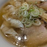 喜多方ラーメン坂内 船橋馬込沢店 - ワンタンラーメン、アップ