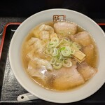 喜多方ラーメン坂内 船橋馬込沢店 - ワンタンラーメン