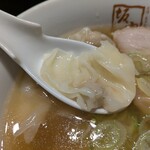 喜多方ラーメン坂内 - ワンタンは普通