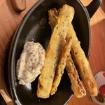 ワインの酒場。ディプント - 牛蒡のフリット