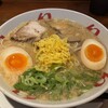 幻のラーメン亭 - 幻のラーメン（自家製煮卵つき）