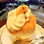 ヱビス珈琲 - 柿と酒かす 1,400円✨️とろとろの柿ピューレと酒かすクリームで溶けやすくも絶妙な甘さと食感の和風氷♡