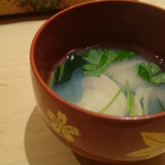 江戸前鮓 すし通 - 蛤のお吸い物