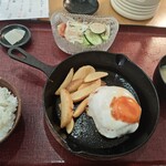 居酒屋 順 - 料理写真:ハンバーグ定食