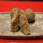 327833164 - 揚げ物(ゴボウの竜田揚げ・銀杏団子)