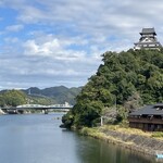 麺道 ひとひら - おまけ　木曽川と犬山城
