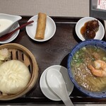 551蓬莱  関西空港店 - 