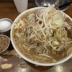 ラーメン荘 歴史を刻め 新栄店 - ラーメン+玉子(1,150円)