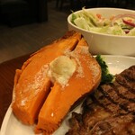 Lone Star Steakhouse & Saloon - 