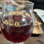 肉系居酒屋 肉十八番屋 - ワインを合わせ出す友人