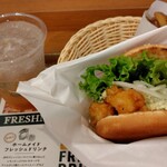 フレッシュネスバーガー - 料理写真: