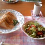 こっとっと好房 - Bセットのホットサンド、サラダ