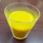 プルジャ ダイニング - ウコンティー(350円)