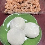 景山餅店 - 赤飯と餡もち