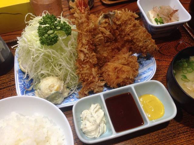 キッチンあだち 長泉なめり とんかつ 食べログ