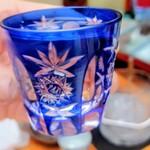 鮨いの上 - 冷酒　作（ザク）を江戸切子グラスで!!