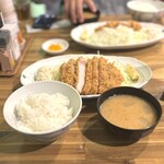 とんかつ 大倉 - 