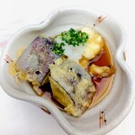 鮨いの上 - 伊勢湾車海老　熊本赤茄子の揚げ出し