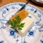 田中田 - ゴルゴンゾーラ豆腐(ハチミツを添えて)