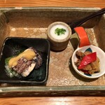 千ふく - つきだし(しゃことシロナ、蕪のポタージュ、赤万願寺とウスヒラタケ揚げ浸し)