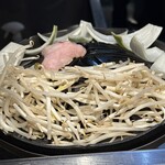 いただきます。 - 先ずは野菜を焼く。