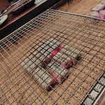 囲炉裏 吟 - 網をセット｡