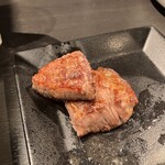 厚切り牛タン 焼肉 一心たん助 - 
