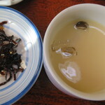 魚将軍 - 刺身定食　1,000円(税込み1,100円) 2025年11月8日(土) 昼