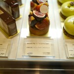 LESS by Gabriele Riva & Kanako Sakakura - 