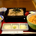 砂場 - きれいにととのえられたご飯