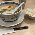 鶏そば 美な味 - 