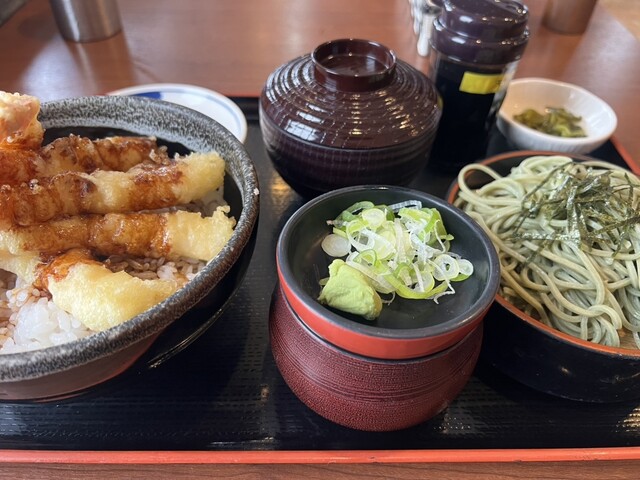 Seafood Restaurant Old River photo