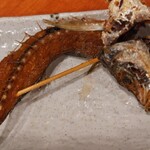 釣りあじ食堂 - お隣がお刺身のアジの揚げをリクエスト、追随者多数(笑)。※追加100円　骨までパリパリ、かつ焦げなしの見事な揚げ具合で☆☆