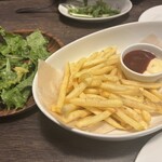 チキンプレイス ロティサリーズ - 