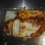 とんとん亭 - 肉断面　厚み15mm　適度な脂の比率　さすが