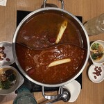 モンゴル薬膳鍋 - 