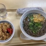 麺の庄つるまる - 料理写真: