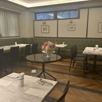 R1 TOKYO Bar&Restaurant - 