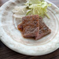 浅草むぎとろ 本店 - オーダーして焼いていただくミニステーキ