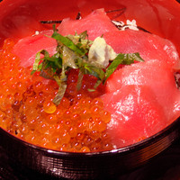 イクラと中トロの「イクとろ丼」