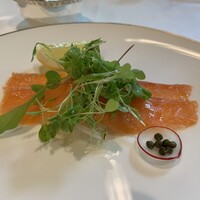 レストラン カスケード - トラウトサーモンのスモーク