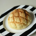 ブーランジェリー セイジアサクラ - パリで修行したパン職人がつくったメロンパン