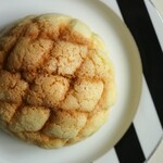 ブーランジェリー セイジアサクラ - パリで修行したパン職人がつくったメロンパン