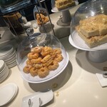 Lufthansa Business Lounge Z50 - 