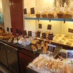 ブーランジェリー セイジアサクラ - 店内全景